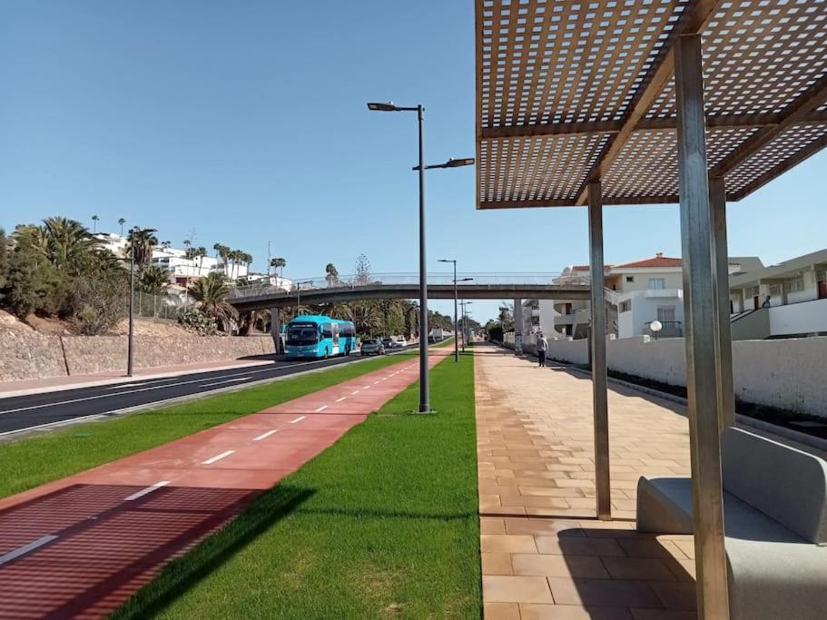 Apartment With Large Terrace, 10 Meters From Playa De Las Burras San Bartolome de Tirajana  Exterior photo